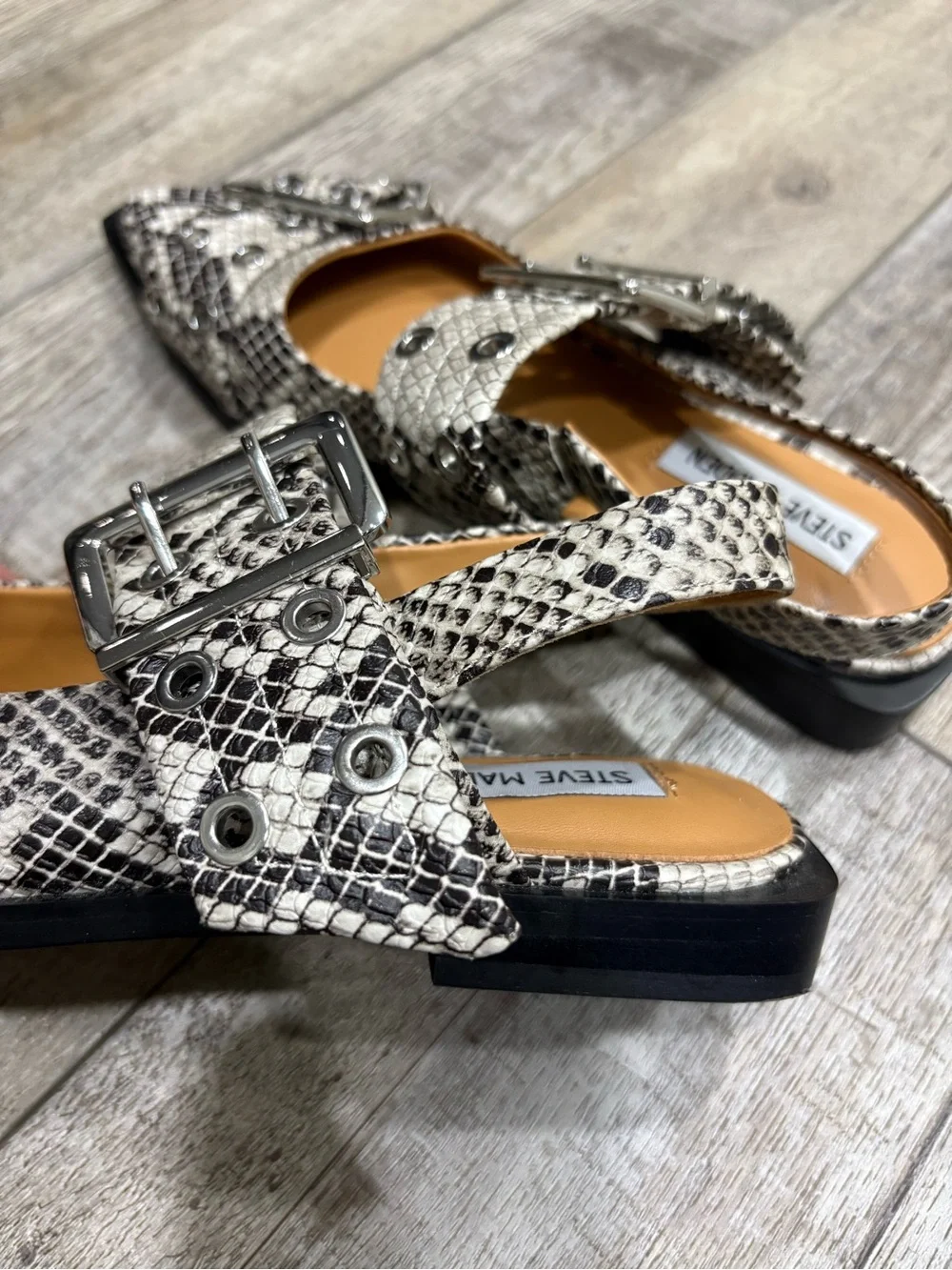 Steve Madden Graya Slingback Shoe